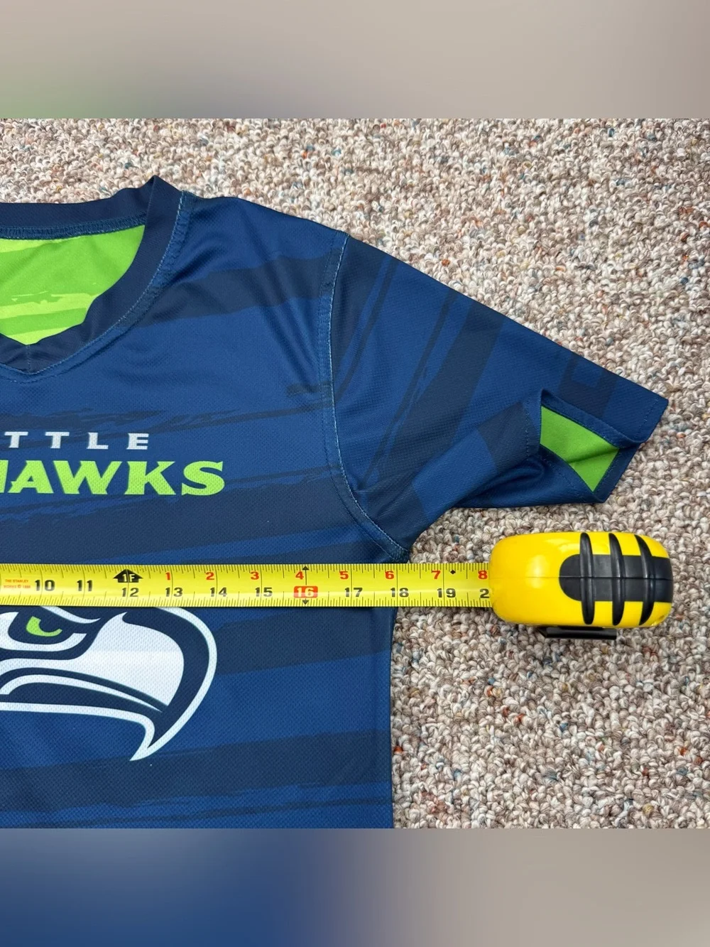 Boys Seattle Seahawks REVERSIBLE NFL Flag Football Jersey Shirt Top size YOUTH L
